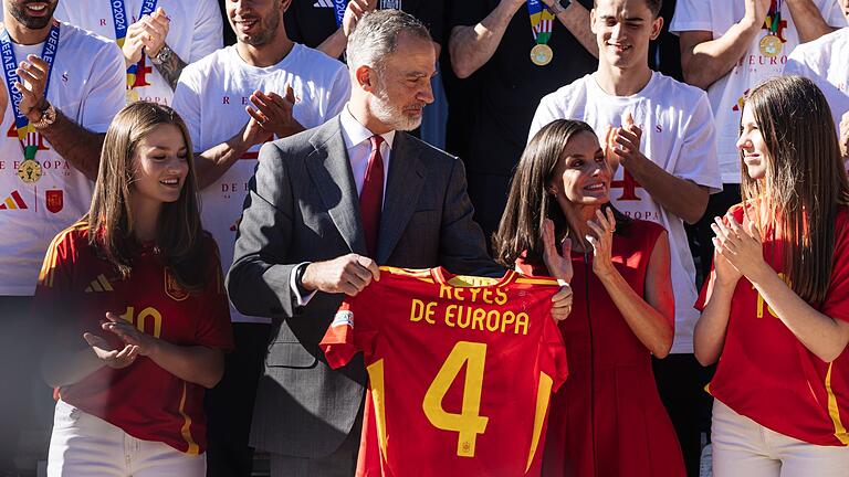 Euro 2024: Spanien - Der Monarch dankte der siegreichen Nationalelf für die Freude, die sie dem Land gebracht hätten. Euro 2024: Spanien - Der Monarch dankte der siegreichen Nationalelf für die Freude, die sie dem Land gebracht hätten.