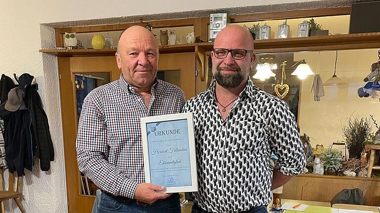 Bild von links: Heribert Fellenstein, Marco Gessner (1. Vorsitzender SV Frankenheim). Bild von links: Heribert Fellenstein, Marco Gessner (1. Vorsitzender SV Frankenheim).