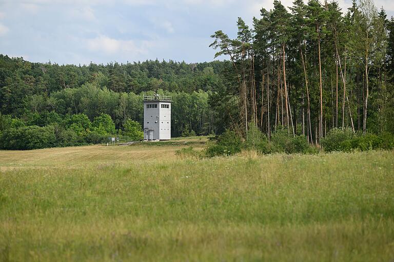 Höhepunkt der Tour ist ganz sicher das deutsch-deutsche Freilandmuseum. Grenzturm, Stacheldraht, Grenzübergang: Hier wird die Geschichte erlebbar. Höhepunkt der Tour ist ganz sicher das deutsch-deutsche Freilandmuseum. Grenzturm, Stacheldraht, Grenzübergang: Hier wird die Geschichte erlebbar.