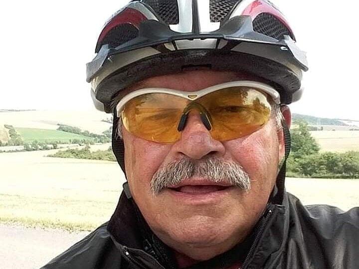 Es darf auch mal das Fahrrad sein: Otto Knarr auf einer Tour durchs Frankenland. Es darf auch mal das Fahrrad sein: Otto Knarr auf einer Tour durchs Frankenland.