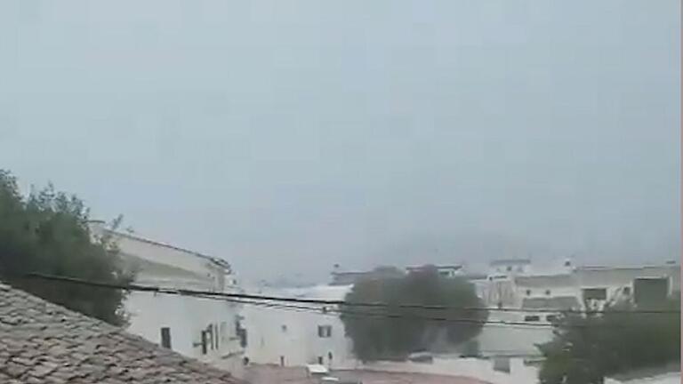 Unwetter auf den Balearen - Menorca wurde von den heftigen Unwettern über dem östlichen Mittelmeer am heftigsten getroffen. Unwetter auf den Balearen - Menorca wurde von den heftigen Unwettern über dem östlichen Mittelmeer am heftigsten getroffen.