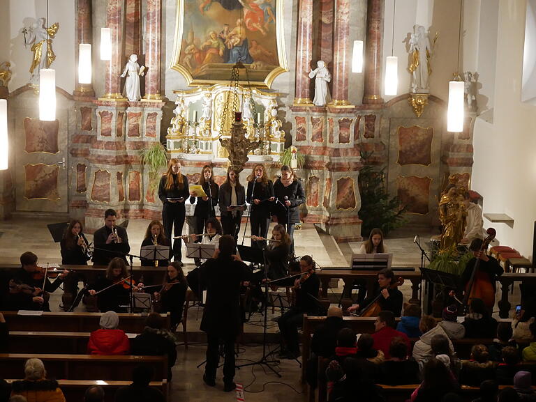 Vorweihnachtskonzert in der Liobakirche in Tauberbischofsheim Vorweihnachtskonzert in der Liobakirche in Tauberbischofsheim