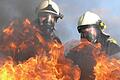 Feuerwehr Fotowettbewerb       -  Gewann den 3. Platz beim Fotowettbewerb 'Feuerwehr 2013': Atemschutzgeräteträger der FF Hausen bei der Übung.