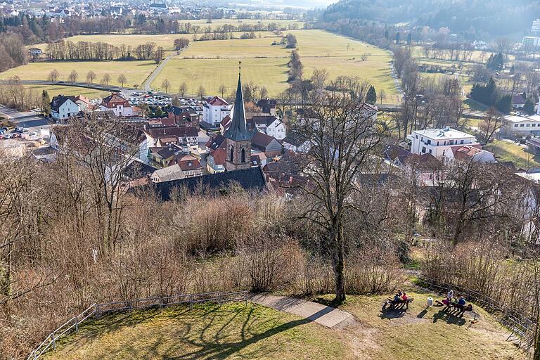 Blick von der Burg Stolzenberg auf Bad Soden.