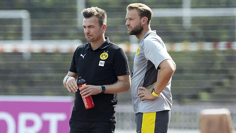 Ex-Kickers-Spieler Pascal Bieler (rechts) als Co-Trainer der Dortmunder U 23 an der Seite von Chefcoach Enrico Maaßen.