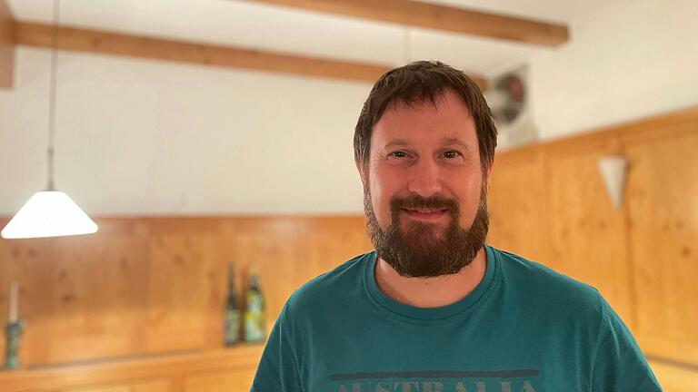 Mario Werthmann betreibt neben seinem Beruf Rinderhaltung auf der Weide. Mario Werthmann betreibt neben seinem Beruf Rinderhaltung auf der Weide.
