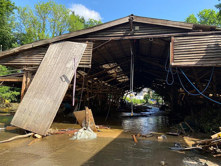 Ein Betrieb in Zweifall, der vom Hochwasser schwer getroffen wurde.