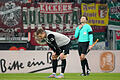 FSV Mainz 05 - FC Augsburg       -  Robert Gumny war einer der FCA-Spieler, denen in Mainz ein schwerer Patzer unterlief – aber bei weitem nicht der einzige.