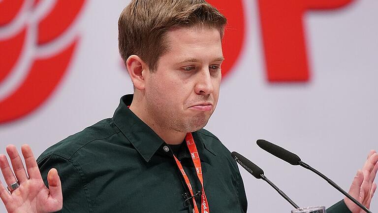 SPD-Bundesparteitag       -  Juso-Vorsitzender Kevin Kühnert: Beim SPD-Parteitag wurde eine Kampfabstimmung zwischen ihm und Arbeitsminister Hubertus Heil um einen Posten als Parteivize vermieden.