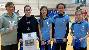 Die erfolgreichen Mädchen des BNG-Teams in München beim Landesfinale.