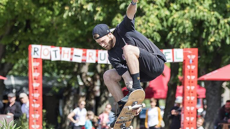 Über 100 Helfer organisieren jährlich das &bdquo;Skate'n'Rock ConFest&ldquo;.