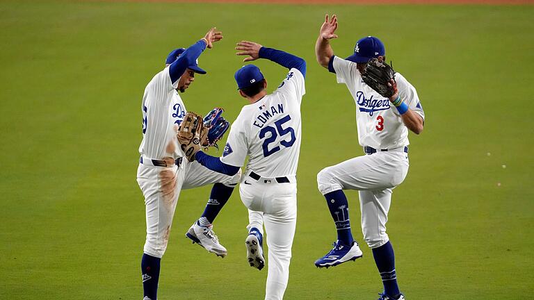 Los Angeles Dodgers - New York Yankees       -  Die LA Dodgers gewinnen auch das zweite Finale in der World Series gegen die New York Yankees.