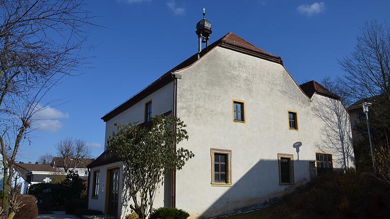In der ehemaligen Höchberger Synagoge befindet sich heute die evangelische Matthäuskirche. In der ehemaligen Höchberger Synagoge befindet sich heute die evangelische Matthäuskirche.