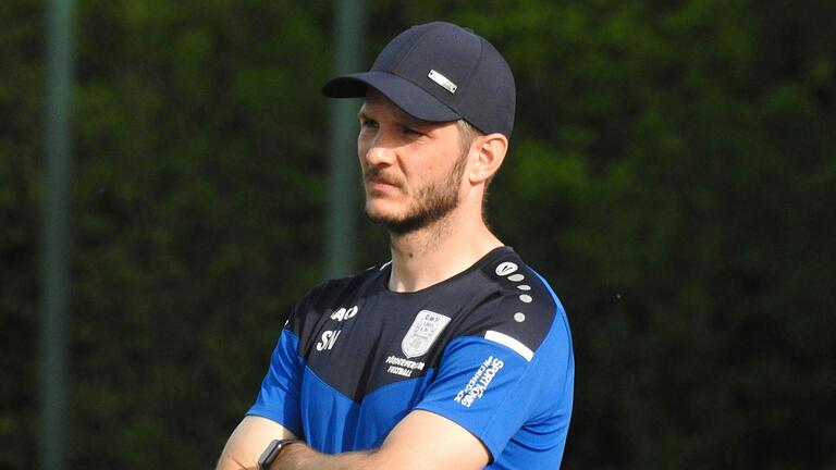 Spielertrainer Simon Snaschel vom TSV Münnerstadt war mit 31 Toren der beste Torschütze in der Bezirksliga Ost. Spielertrainer Simon Snaschel vom TSV Münnerstadt war mit 31 Toren der beste Torschütze in der Bezirksliga Ost.