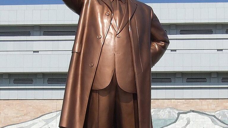 Statue von Kim Jong Il