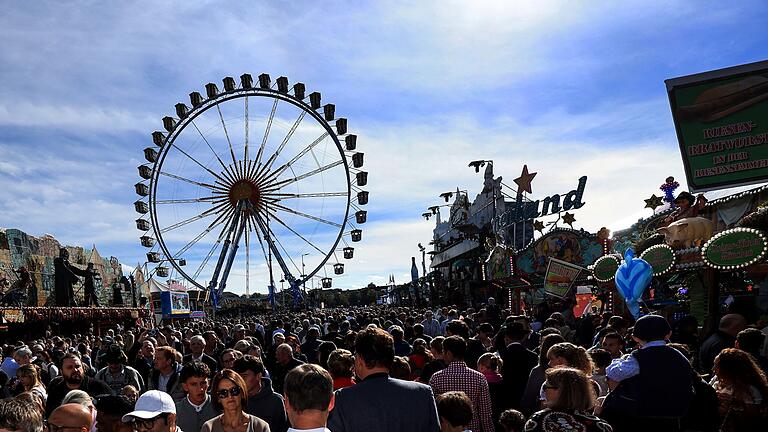 189. Münchner Oktoberfest - Letzter Tag - Viele nutzen den letzten Wiesn-Tag zum Besuch. 189. Münchner Oktoberfest - Letzter Tag - Viele nutzen den letzten Wiesn-Tag zum Besuch.
