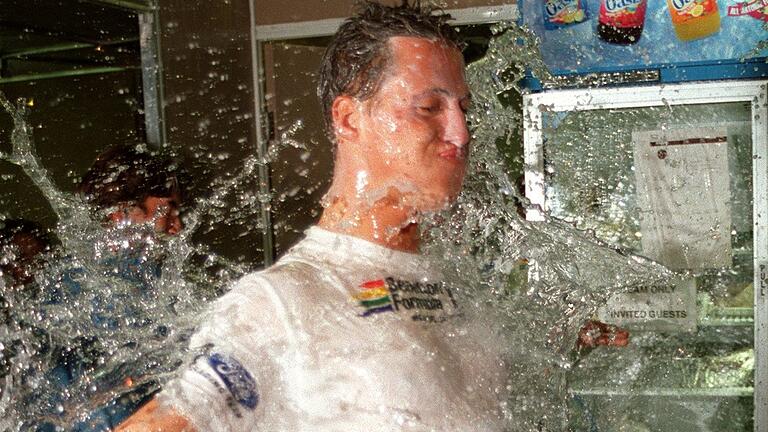 Michael Schumacher - Sein erster WM-Titel löste in Deutschland eine Formel-1-Hysterie aus. Michael Schumacher - Sein erster WM-Titel löste in Deutschland eine Formel-1-Hysterie aus.