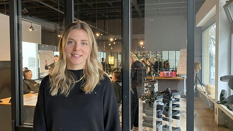 Nach 15 Jahren hat der Friseursalon Groha seine Filiale in der Schweinfurter Stadtgalerie aufgegeben. Grund dafür seien unter anderem starre Regelungen bei den Öffnungszeiten, sagt Juniorchefin Valentina Groha.