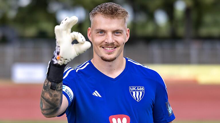 Ein zu Null wars nicht, aber immerhin ein Punkt: Torwart Lukas Wenzel zeigte einige gute Paraden und rettete dem FC 05 Schweinfurt somit einen Punkt in Memmingen. Ein zu Null wars nicht, aber immerhin ein Punkt: Torwart Lukas Wenzel zeigte einige gute Paraden und rettete dem FC 05 Schweinfurt somit einen Punkt in Memmingen.
