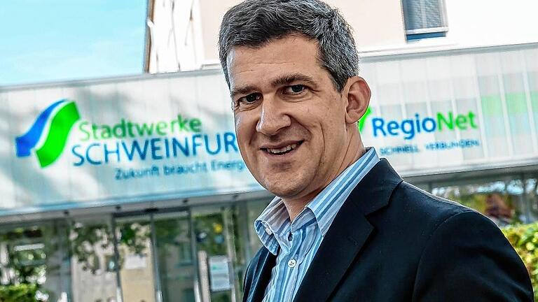 Thomas Kästner ist der Chef der Stadtwerke und damit auch der des Verkehrsbetriebs, der RegioNet GmbH, des Silvana-Bades, der Gas-, Wasser- und Stromversorgung,