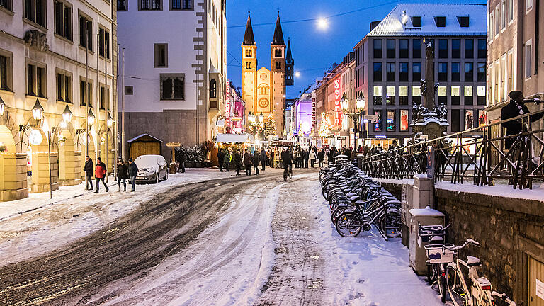 Auch in diesem Jahr wird es nichts mit weißer Weihnacht. Somit bleiben erst einmal nur die Erinnerungen an weiße Wintertage. Und davon gab es in Würzburg durchaus einige. Eine Auswahl an winterlich-schönen Bildern aus der Domstadt.