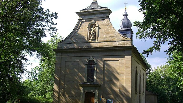 Die St. Ursulakapelle bei Alsleben sei nicht nur eine Friedhofskapelle, sondern eine bedeutende Wallfahrtskirche, argumentiert die Kirchenverwaltung.