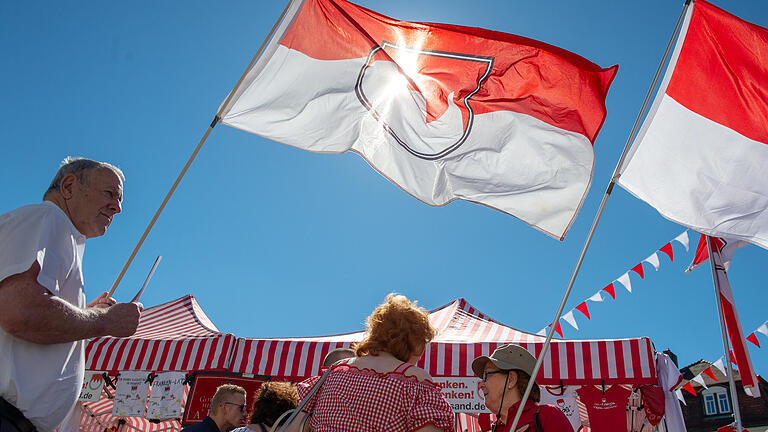 Der 'Tag der Franken' in Haßfurt verschiebt sich auf 2022.&nbsp; Das Bild ist vom „Tag der Franken“ 2018 in Ansbach.