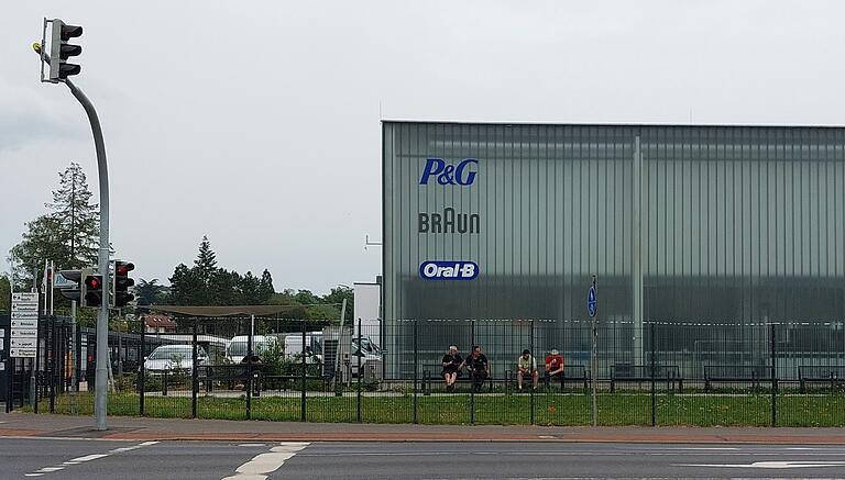 In Marktheidenfeld produziert Procter & Gamble elektrische Zahnbürsten und Aufsteckbürsten. In Marktheidenfeld produziert Procter & Gamble elektrische Zahnbürsten und Aufsteckbürsten.