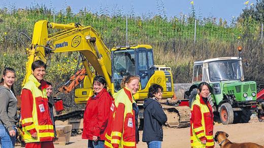 Schnuppertraining: Neben ihrem wöchentlichen Training trifft sich die Rettungshundestaffel wie in Eichenfürst auch außer der Reihe zum Üben.