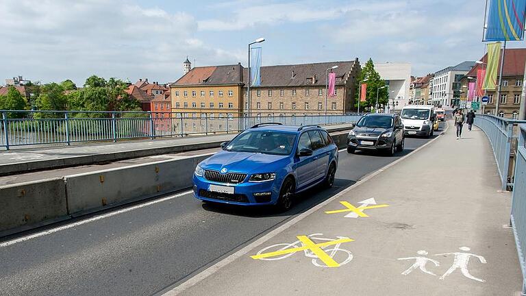 Weil der Stadteingang an der Maxbrücke der schönste ist, soll die neue Brücke nicht nur technisch, sondern auch optisch ein Glanzstück werden.