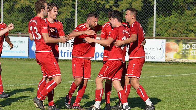 Fußball-Bezirksligist FC Gerolzhofen will auch in der Rückrunde und der kommenden Saison weiter jubeln.