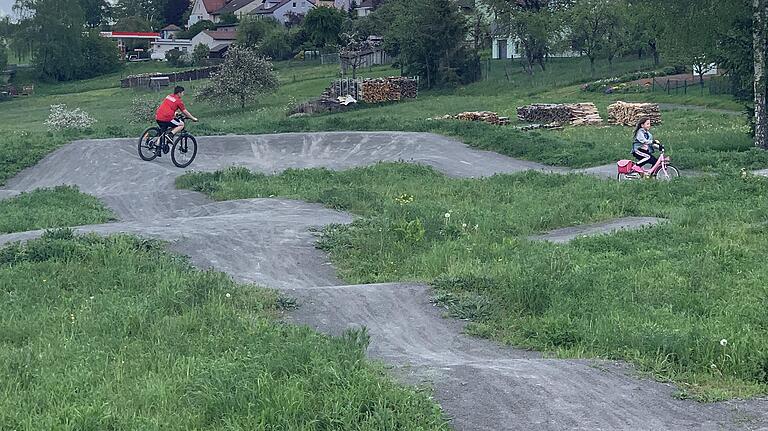 So sieht die Pumptrack an der Esselbacher 'Weed' aus.