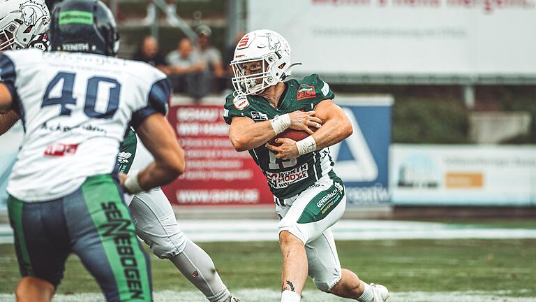 Lars Kozlowski in Aktion. Der Dampfacher ist für die Schwäbisch Hall Unicorns in der in der Erima German Football League am Ball.