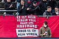 Ein Transparent vor dem Kickers-Fan-Block beim Heimspiel gegen Magdeburg.