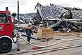 Am Tag danach: In sich zusammengebrochen ist die Halle des Biohofs Schwab. Manche der Remlinger Feuerwehrleute waren 35 Stunden und mehr ununterbrochen im Einsatz.