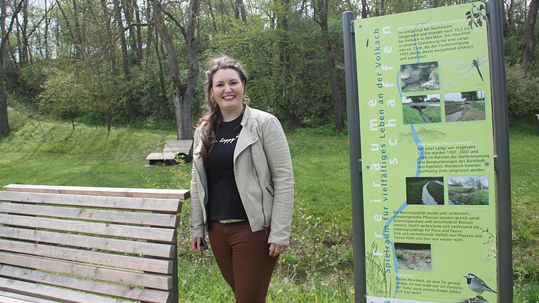 Nicole Weissenseel-Brendler ist seit 1. Mai 2020 Bürgermeisterin der Gemeinde Dingolshausen. Die Aufwertung des Bereichs an der renaturierten Volkach unterhalb des Bastelbergs in Dingolshausen ist ihr wichtig und soll in diesem Jahr weitergehen.