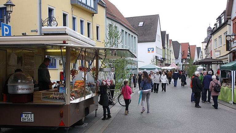 Nicht immer ist bei den Zellinger Marktsonntagen viel los. Als ersten Schritt für Verbesserungen präsentierte Marktmeister Roland Sperber im Zellinger Gemeinderat eine Analyse.