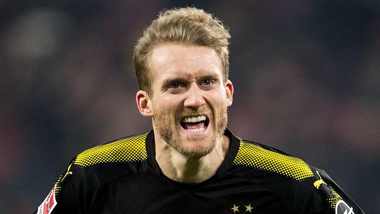 Copy%20of%20dpa_5F99EA00BB03D6A9.tif       -  Ex-Fußballprofi André Schürrle, hier im Trikot des BVB, will in Berlin einen Halbmarathon laufen.