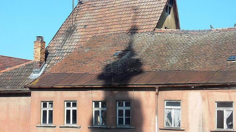 Im Schatten des Turms von St. Salvator: die Burggasse 17.