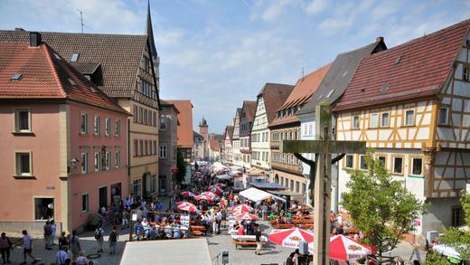 Ochsenfest: Feiern bis in die laue Nacht