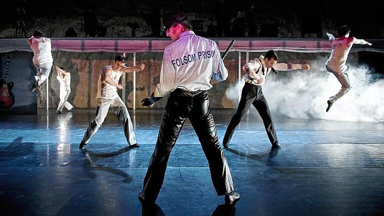 Das Salzburg Ballett spürt tanzend den Wurzeln der Musik nach.