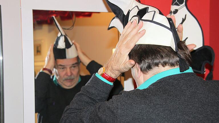 Norbert Schober ohne Narrenkappe – für Freunde der Fastnacht kaum vorstellbar. Norbert Schober ohne Narrenkappe – für Freunde der Fastnacht kaum vorstellbar. 