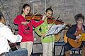 Vielfalt: Tanz und Musik beim Interkulturellen Abend in Stadtlauringens Zehntscheune.