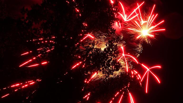 Feuerwerk am Heimatfestsamstag.