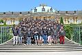 Die Gartentreppe des Schlosses Sanssouci bildete eine würdige Kulisse für die Zehntklässler des Gymnasium Gerolzhofen bei ihrer Abschlussfahrt nach Berlin.