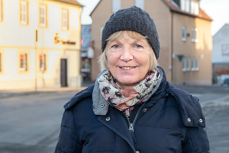 Renate Schuler hat eine lebenslange Verbindung mit Oberndorf und genießt die Nähe zum Main. Sie bedauert, dass Oberndorf viele junge Familien verloren habe, weil sie dort nicht bauen konnten. Renate Schuler hat eine lebenslange Verbindung mit Oberndorf und genießt die Nähe zum Main. Sie bedauert, dass Oberndorf viele junge Familien verloren habe, weil sie dort nicht bauen konnten.