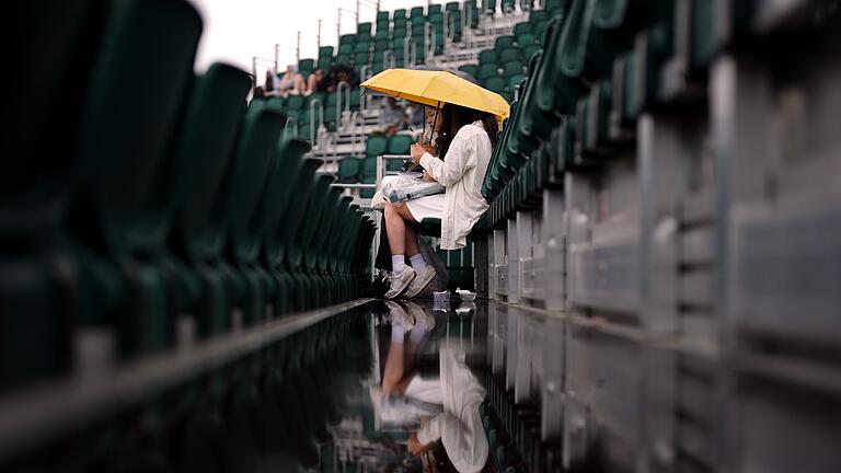 Wimbledon 2024       -  Der Regen bringt in Wimbledon den Spielplan durcheinander.