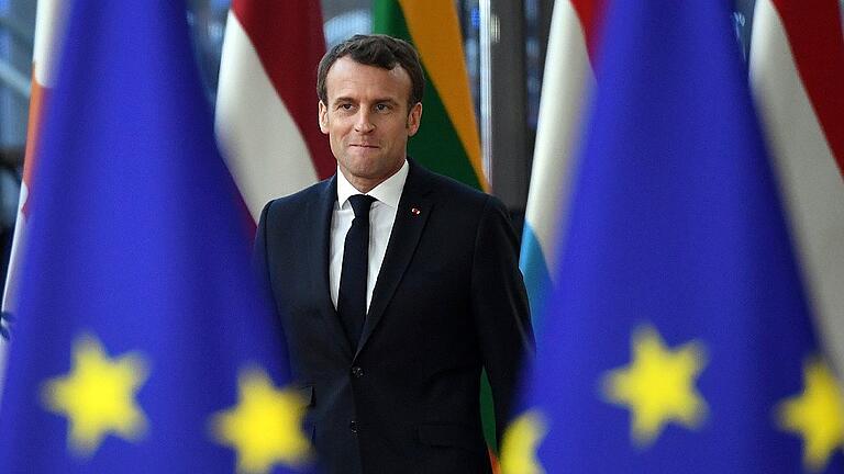 Emmanuel Macron       -  Frankreichs Präsident Emmanuel Macron nahm mit der Kritik an Manfred Weber (CSU), dem deutschen Kandidaten für das Amt des Präsidenten der EU-Kommission, auch die Bloßstellung von Bundeskanzlerin Angela Merkel in Kauf.