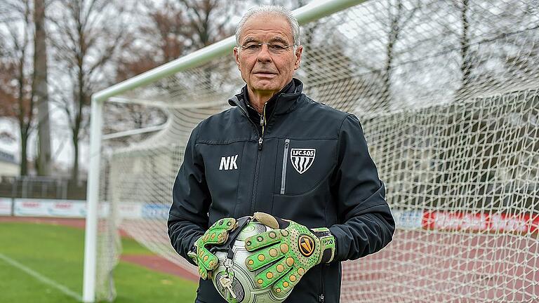 Schlüsselfigur beim FC 05 Schweinfurt: Norbert Kleider ist nicht nur Torwart-Trainer, sondern auch Busfahrer des Regionalligisten. Schlüsselfigur beim FC 05 Schweinfurt: Norbert Kleider ist nicht nur Torwart-Trainer, sondern auch Busfahrer des Regionalligisten.