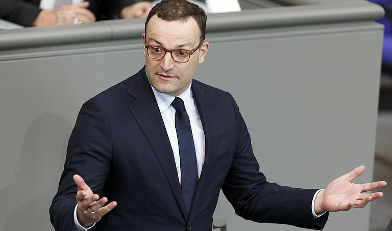 13 000 zusätzliche Stellen hat Bundesgesundheitsminister Jens Spahn (CDU) bundesweit für die Altenpflege versprochen. Reicht das?